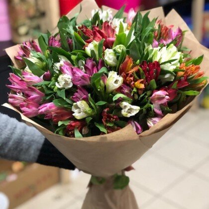 Букет альстромерий микс 35