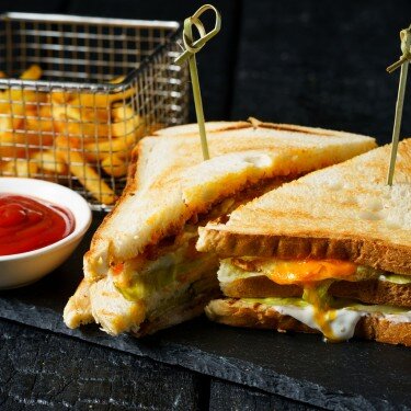 Сэндвич Комбо с фри и соусом