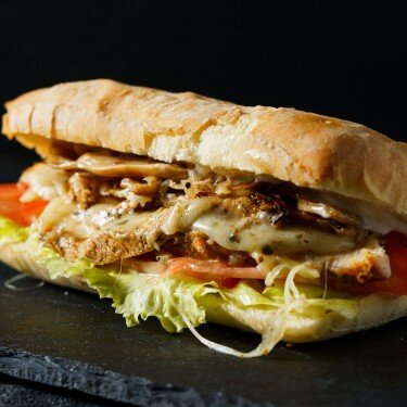 Сэндвич «Чиабатта» с курицей и грибами