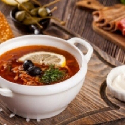 Солянка сборная мясная