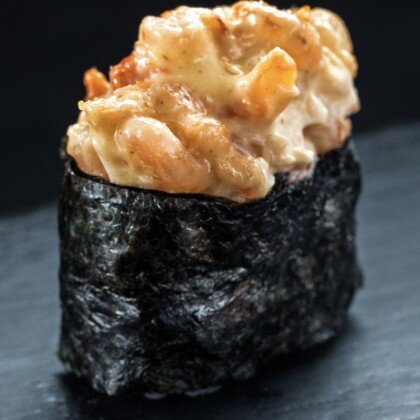 Спайси суши с тунцом