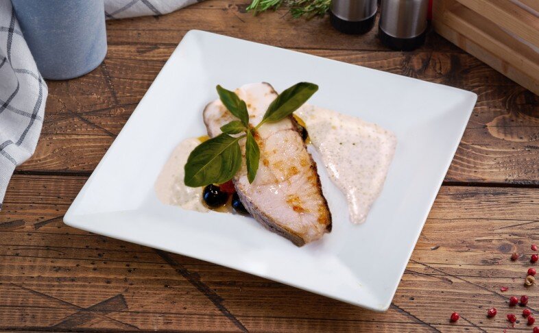 Палтус с овощами