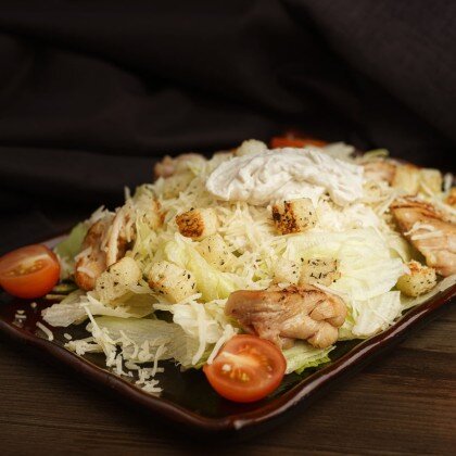 Салат «Цезарь» с курицей