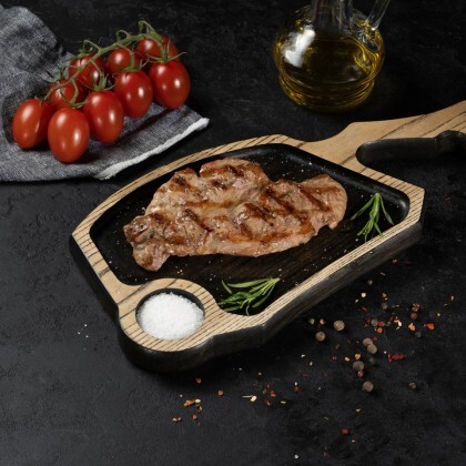 Стейк из cвинoй шеи