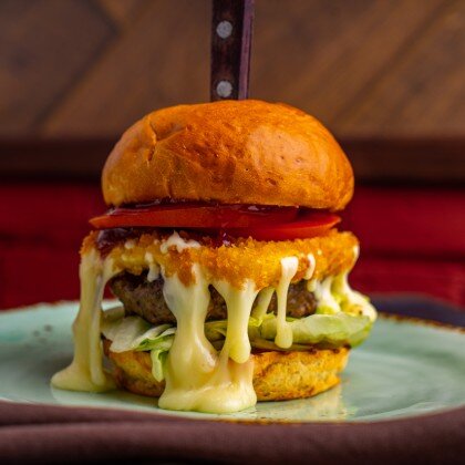 Бургер “Mon-zarella”