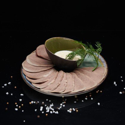 Телячий язык с хреном