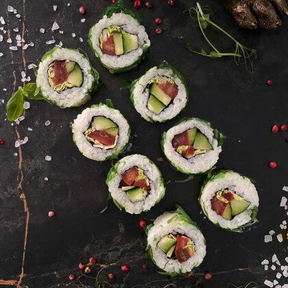 Ролл овощной с чукой