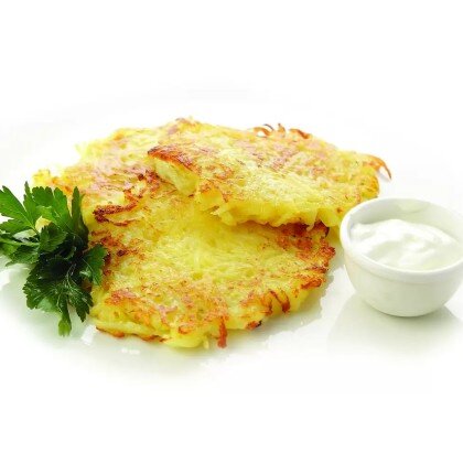 Картофельные драники со сметаной