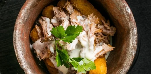 Сырные палочки с рваным мясом