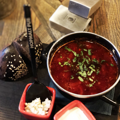 Борщ с рваным мясом говядины