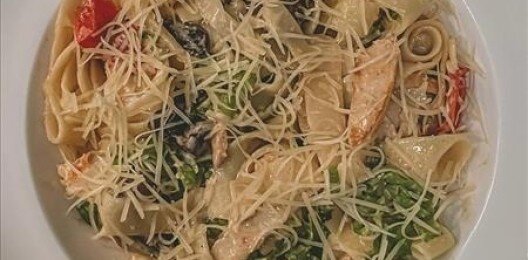 Паста с куриной грудкой