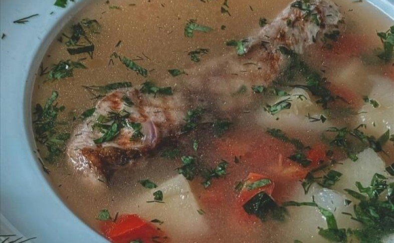 Уха из сазана с ароматом дымка