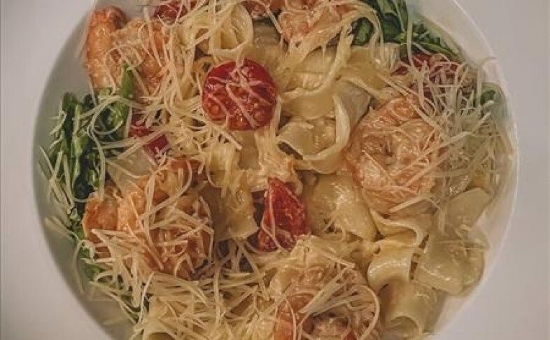 Паста с королевскими креветками