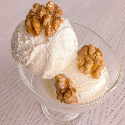 Мороженное с орехами