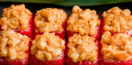 Ролл запеченный с креветками