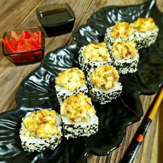 Роллы запеченные с угрем