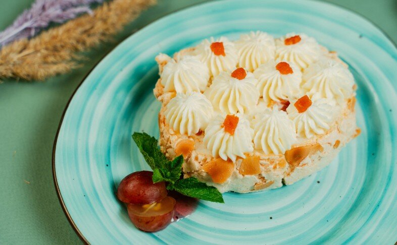 НЕ-Меренговый рулет с облепихой