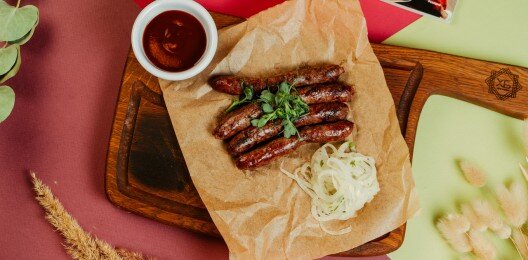 Колбаски из оленя с гривой коня