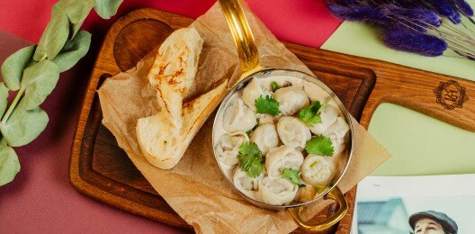 Пельмени из марала с белыми грибами