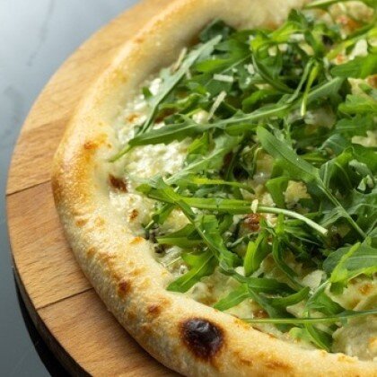 Пицца 4 сыра половинка