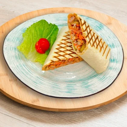 Шаурма в лаваше с курицей, 300 г