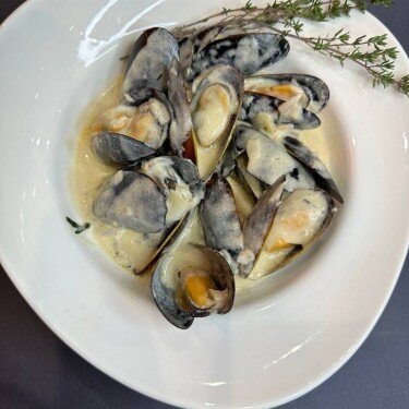 Дюжина мидий
в соусе Дор Блю