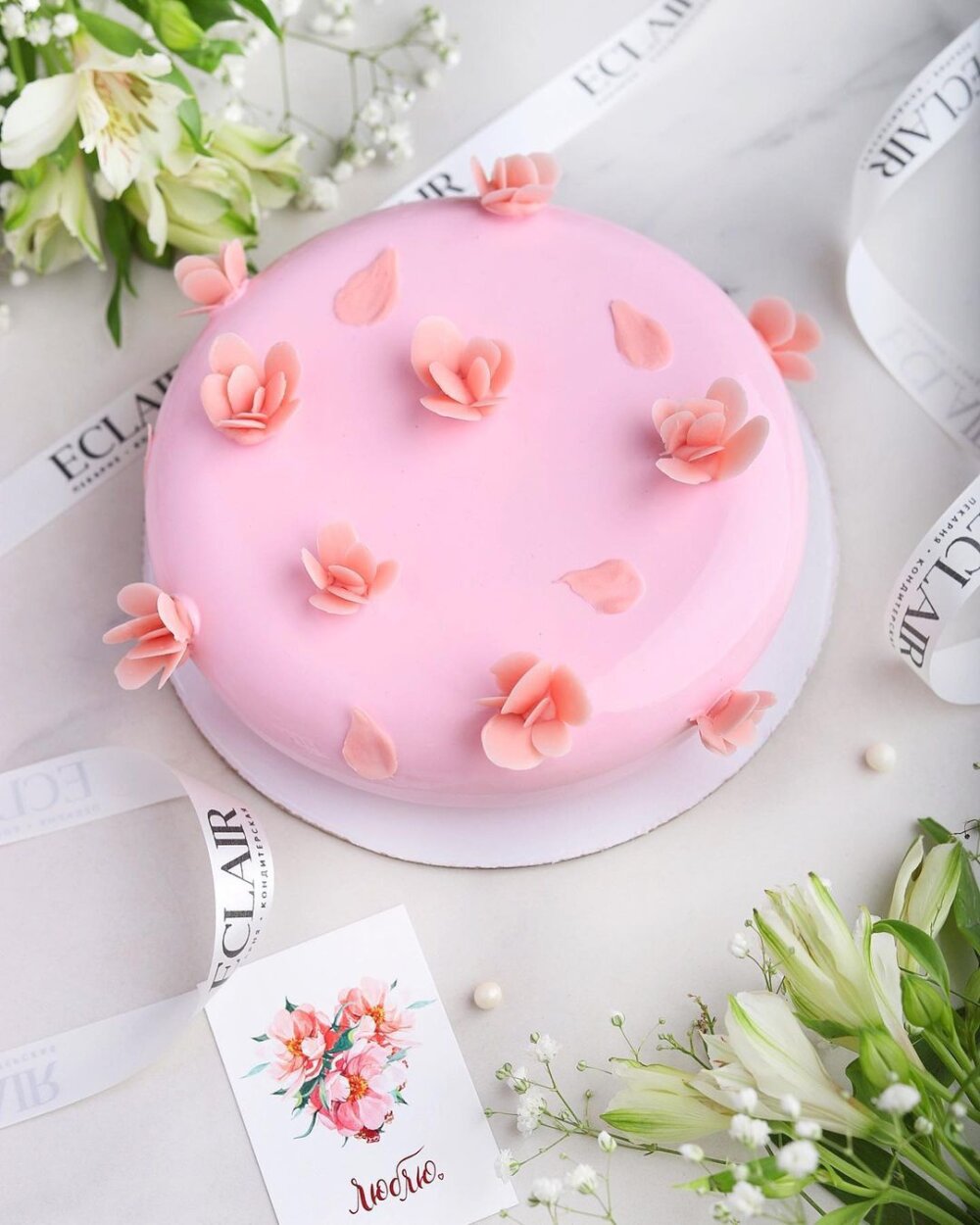 Торт муссовый розовый