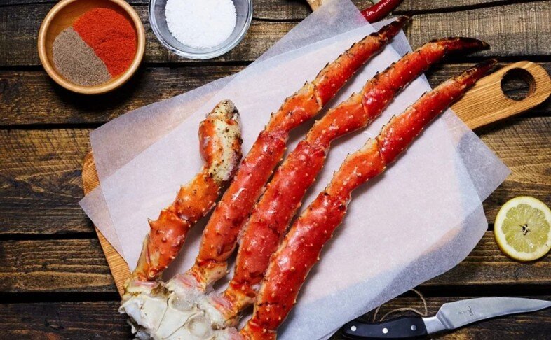 Клешни Камчатского краба  L
За что ценят конечности Краба

- За фантастическую волокнистую структуру
- Очень нежное Мяско
- Неповторимый вкус