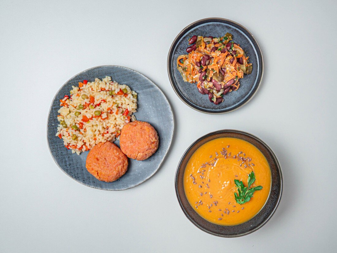 Готовые обеды с доставкой - купить по низкой цене в Монастырской трапезной