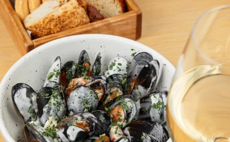 Мидии в сливочно-чесночном соусе