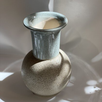 Ваза двухцветная из керамики