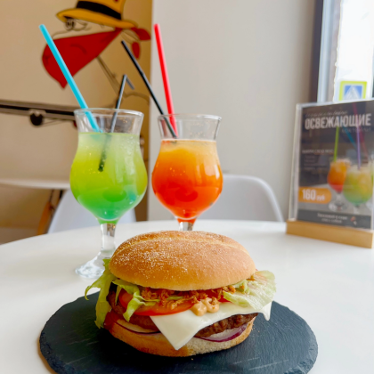 Бургер "Беконовый раут"