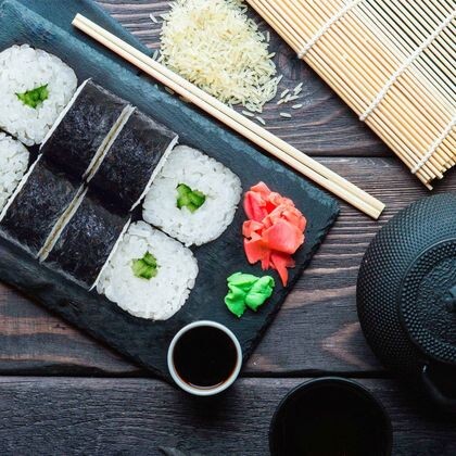 Ролл с огурцом