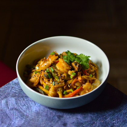 Лапша жареная с морепродуктами 
WOK