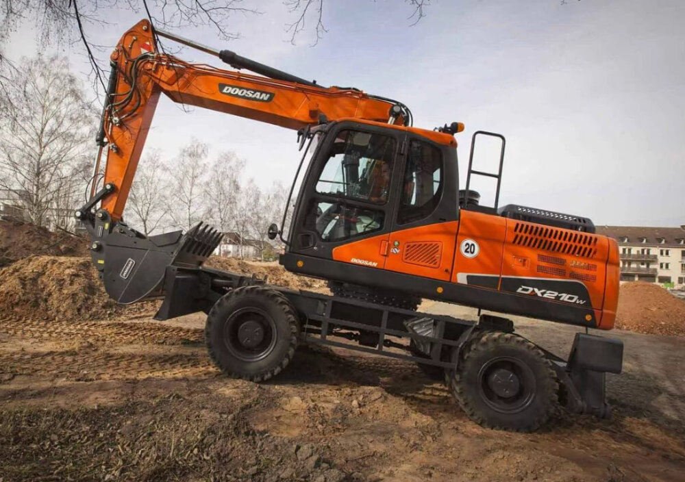 Колесный экскаватор Doosan 210