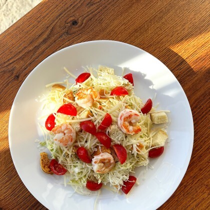 Салат «Цезарь с креветками»»