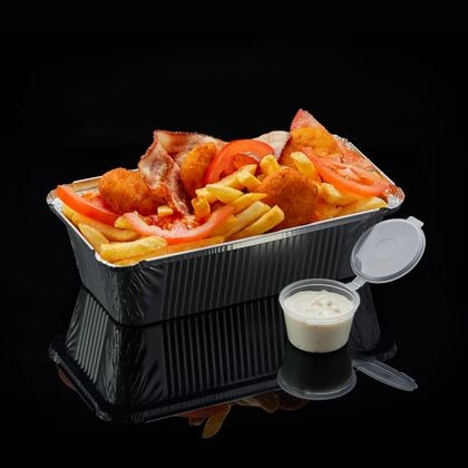 Фри с наггетсами и соусом блю чиз