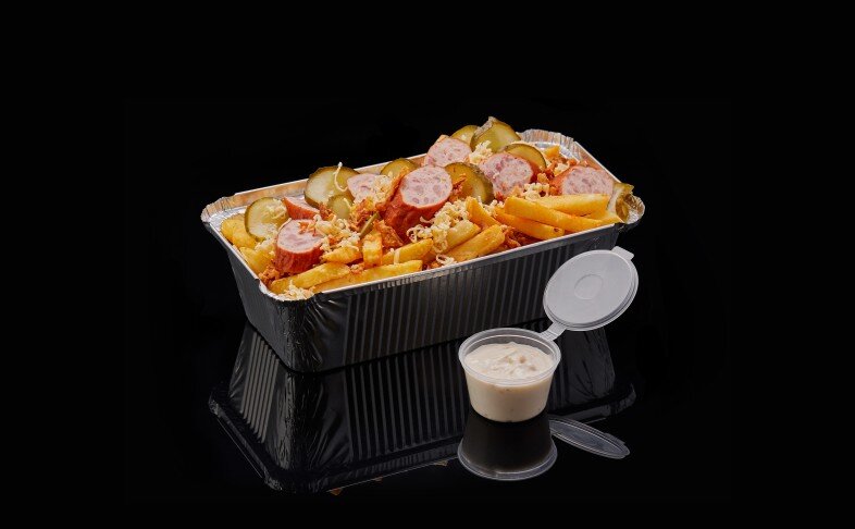 Фри с колбаской и луком фри