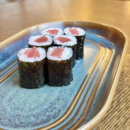 Маки с тунцом