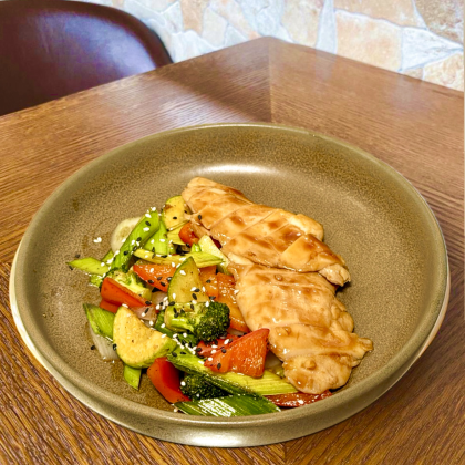 Курица терияке с овощами