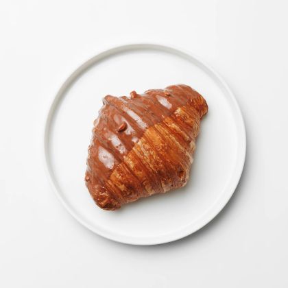 Круассан с шоколадно-ореховой пастой