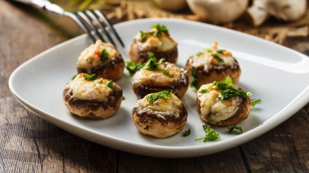 Грибные шляпки с сыром