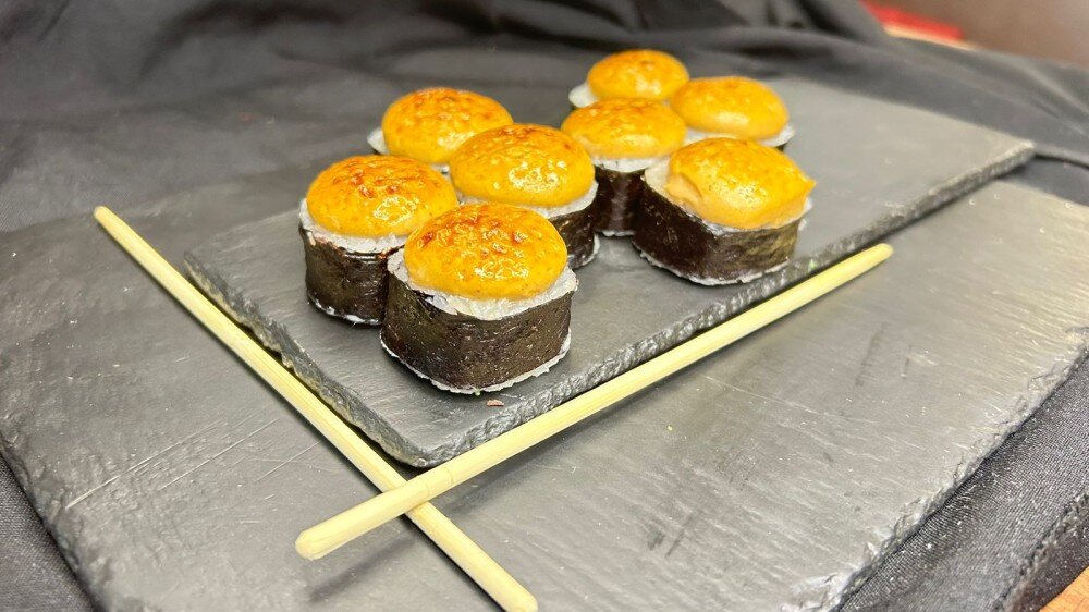 Ролл Ред хот маки