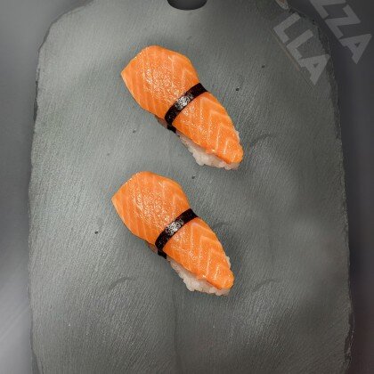 Суши с Лососем 2шт