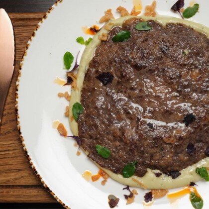 Плескавица с сыром и зеленью