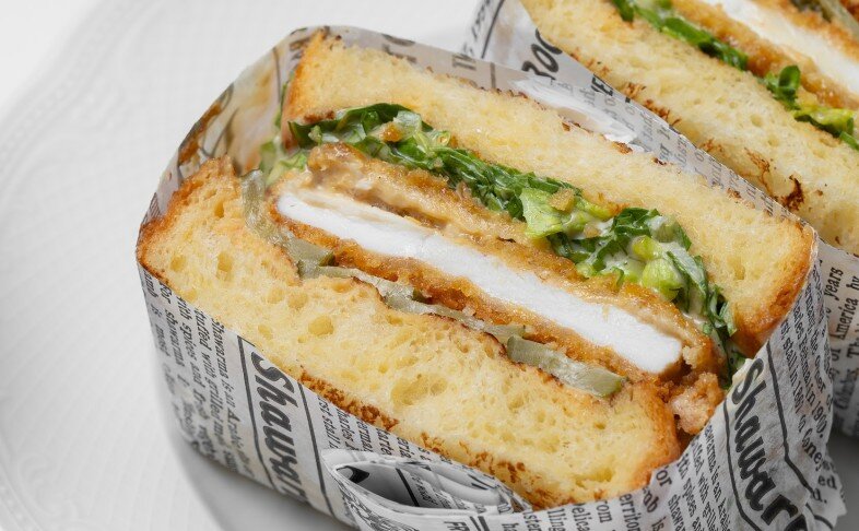 Кацу-сандо с курицей на бриоши