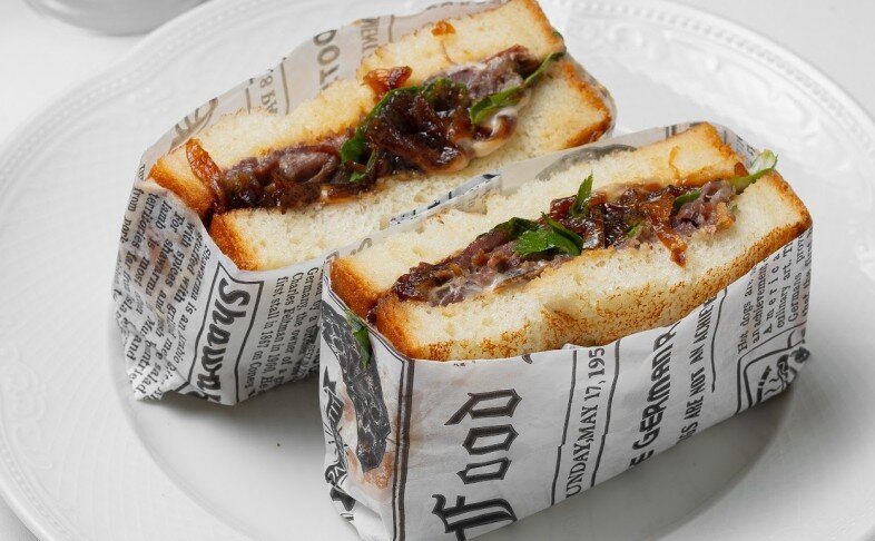 Сэндвич с томленой говядиной