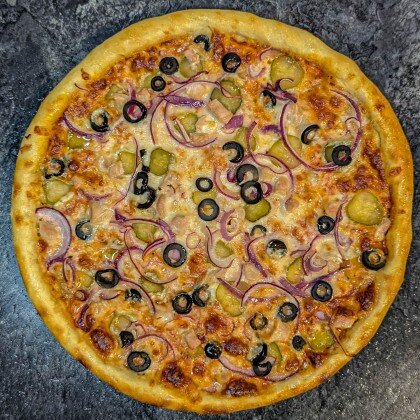 Пицца с тунцом