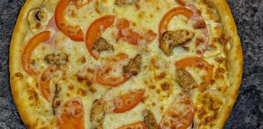Пицца курица ветчина грибы