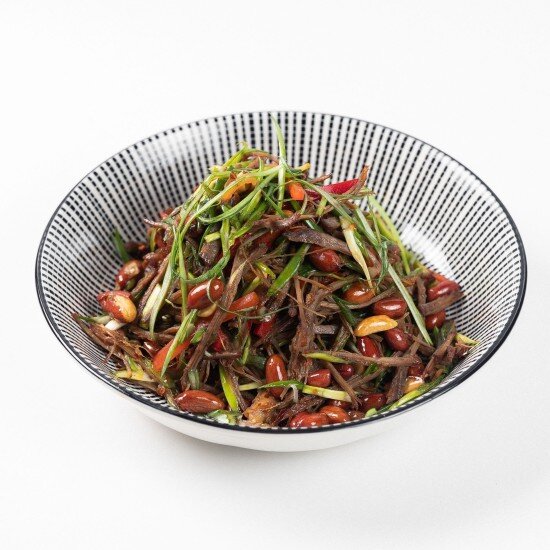 №165 Салат нежная говядина с арахисом и зеленью